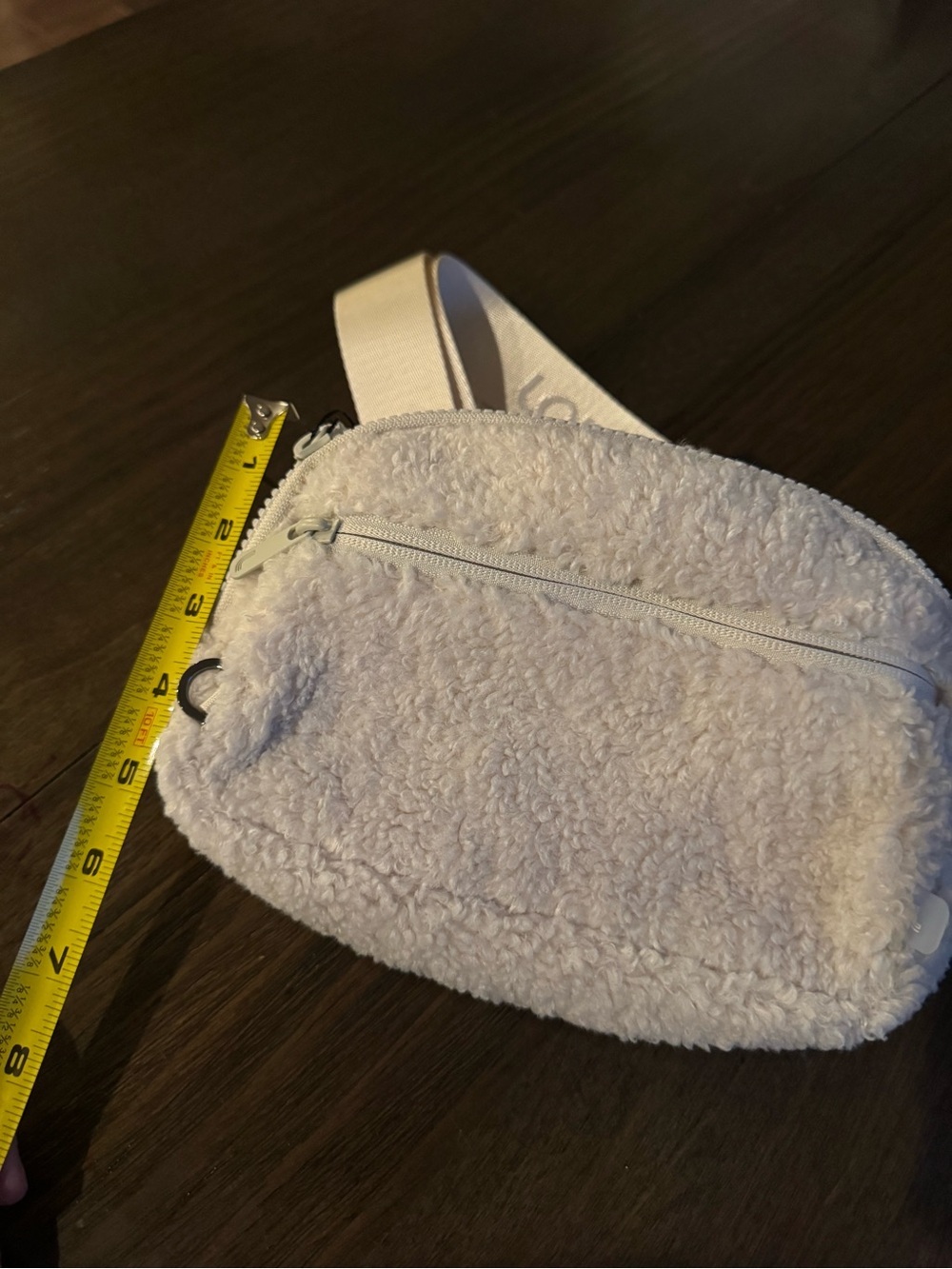 Lole - Cream Sherpa Crossbody Bum Bag - Picture 6 of 8